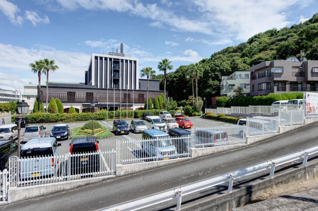 Nespecifikovaný výhled na hory nebo výhled na hory při pohledu z hotelu