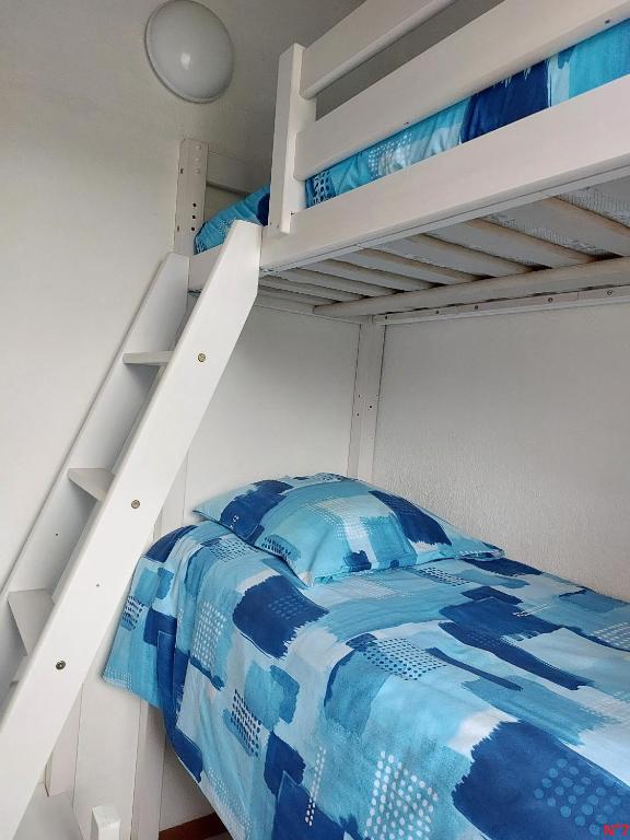 Posteľ alebo postele v izbe v ubytovaní Vista Mare Ghisonaccia
