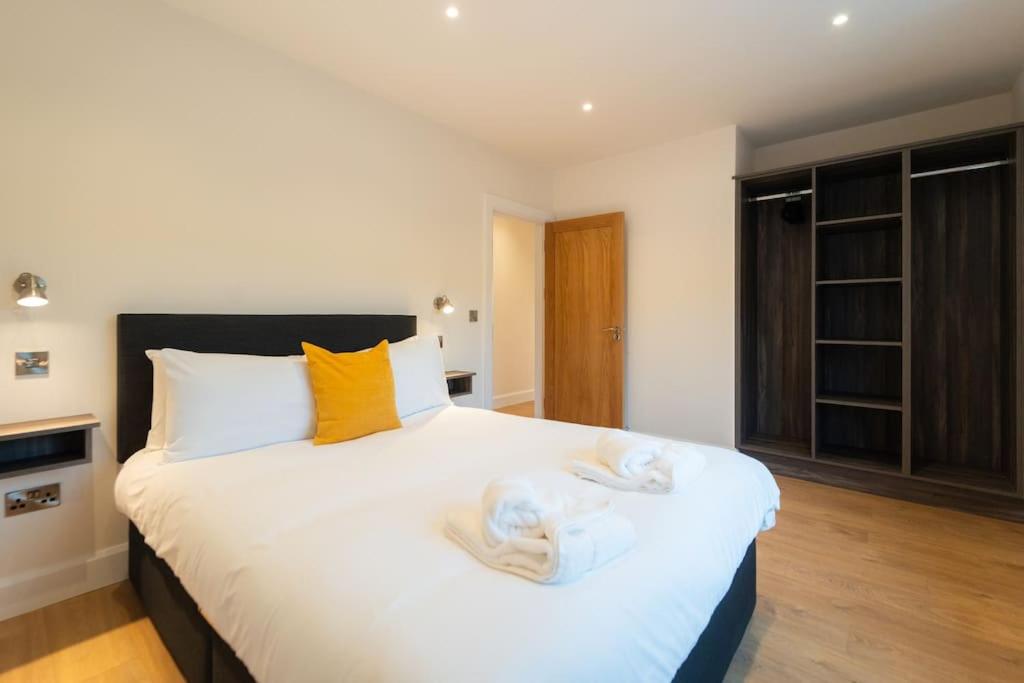 Dingle Way Rest ,Luxury holiday home客房内的一张或多张床位