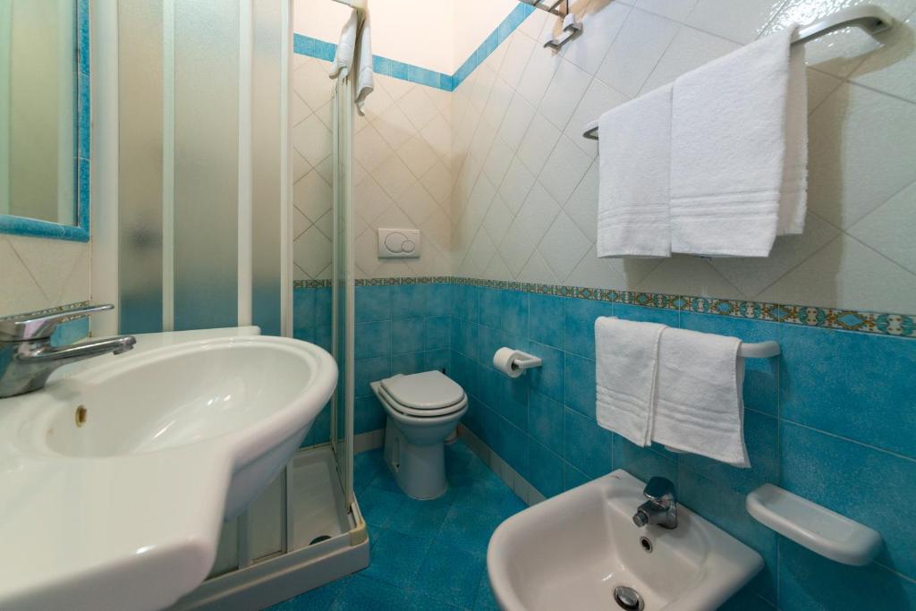Koupelna v ubytování Hotel Villa Ireos