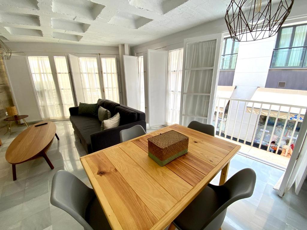 Posezení v ubytování Apartamento 4pax en pleno centro Plaza Salvador