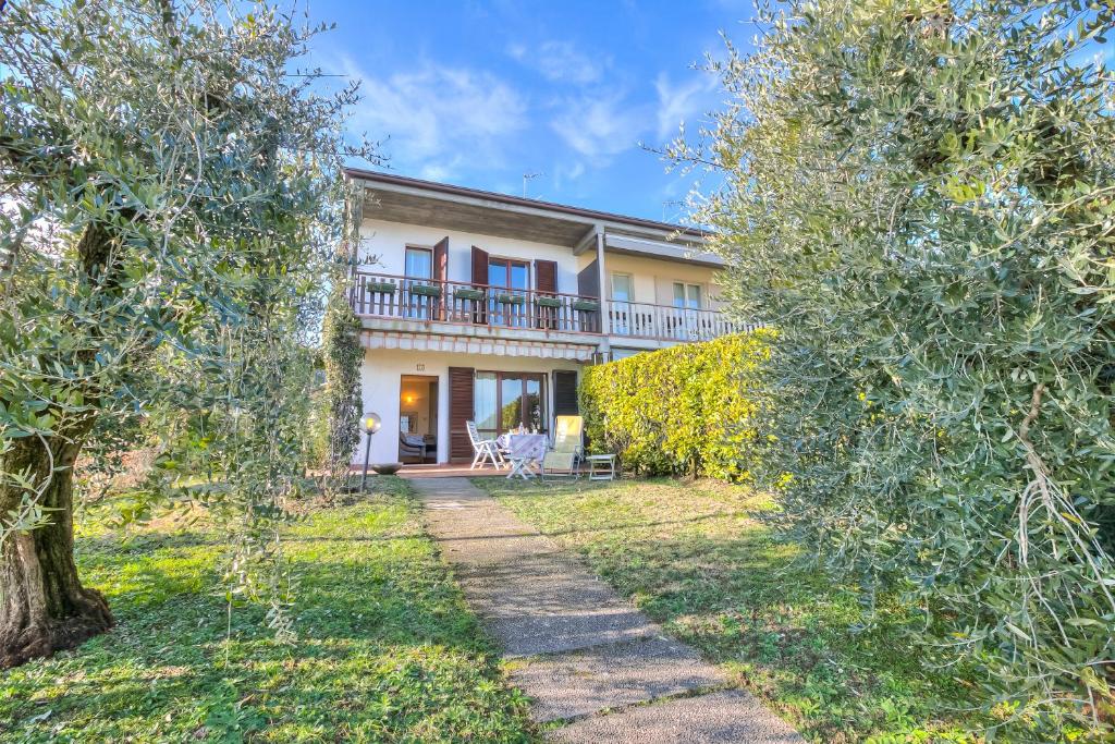 Falke House relax and lake view - Happy Rentals