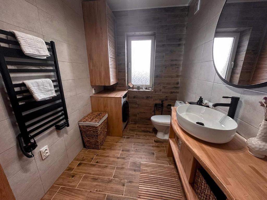 Koupelna v ubytování FRIENDS HOUSE - Ізки 33