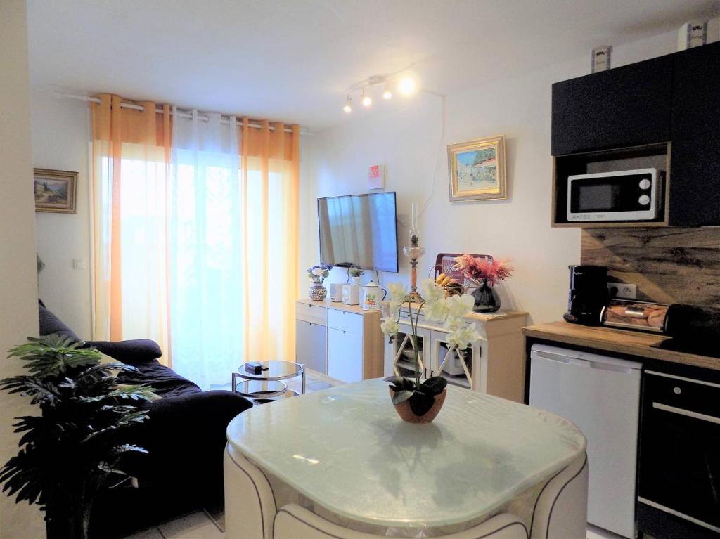 15 Boulevard Albert 1er 17200 Royan
