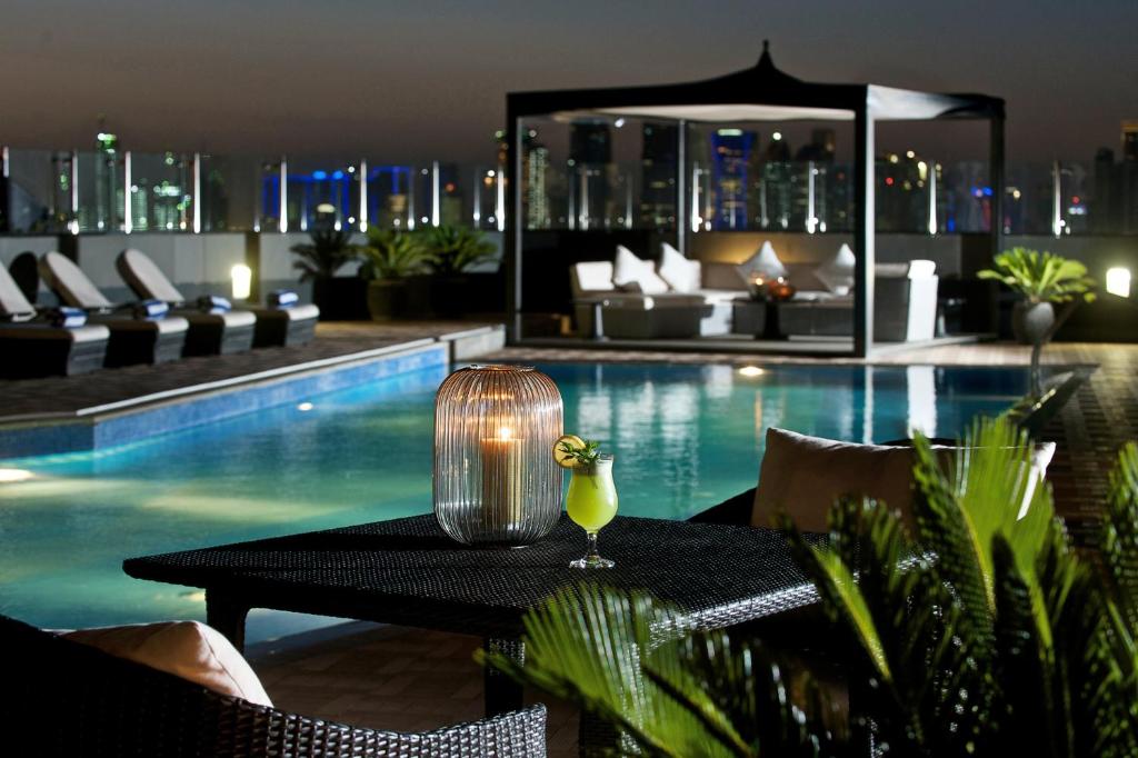 Πισίνα στο ή κοντά στο Fraser Suites Doha
