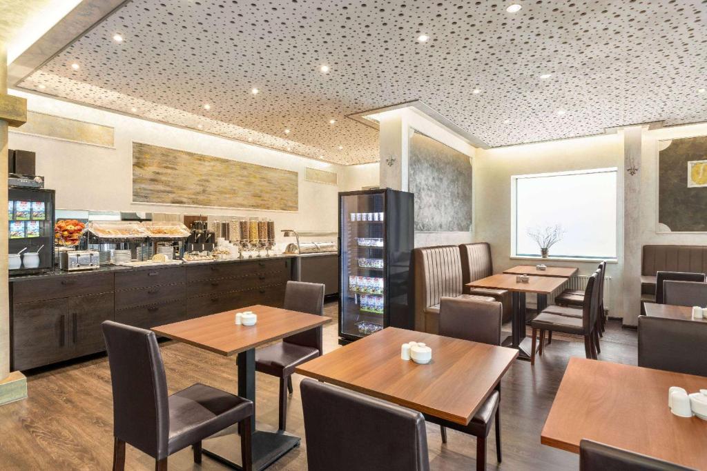 Amedia Express Prague, Trademark Collection by Wyndham - Resim 13