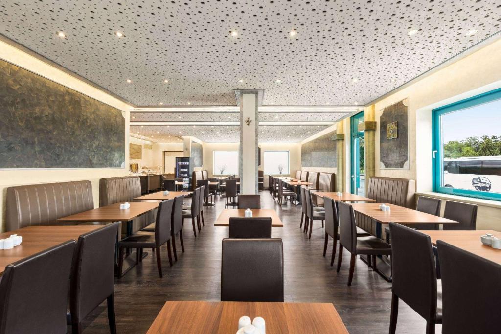 Amedia Express Prague, Trademark Collection by Wyndham - Resim 5