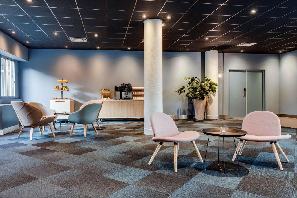 Posezení v ubytování NH Noordwijk Conference Centre Leeuwenhorst