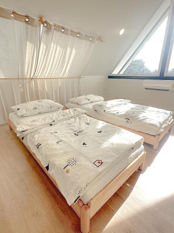 Postel nebo postele na pokoji v ubytování Villa all day Haad Chao Samran