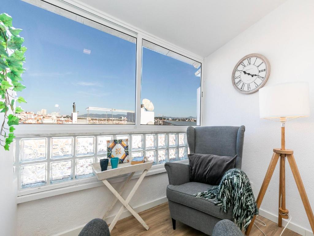 Bright Valadim Apartment