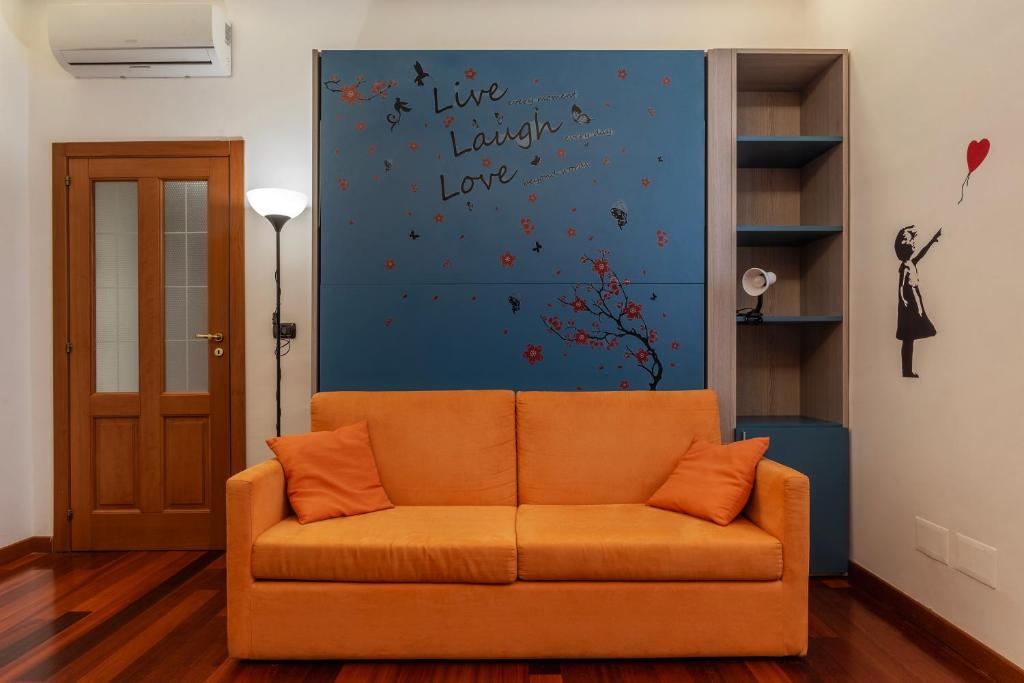 GuestHost - Termini Live Laugh & Love Apartment