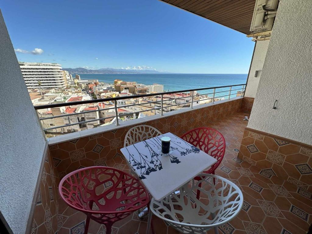 Apartamento con vista al mar en la mítica Nogalera, Torremolinos