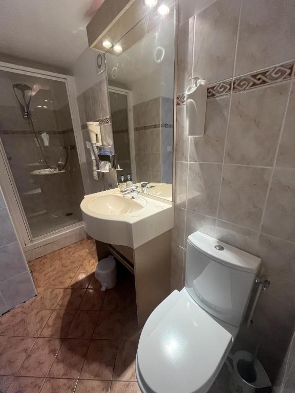 Logis Le Marronnier - Tweepersoonskamer Met Eigen Badkamer