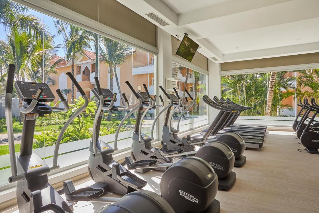 Fitness centrum a/nebo fitness zařízení v ubytování Bahia Principe Luxury Ambar - Adults Only All Inclusive