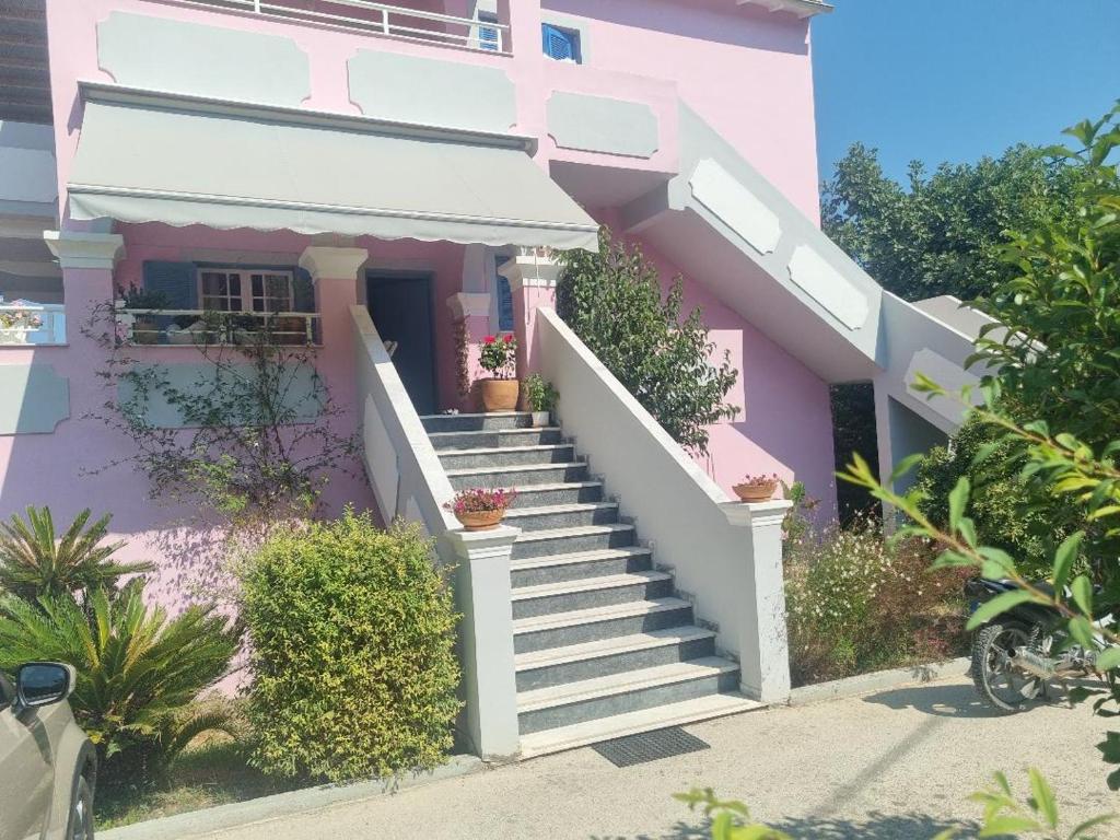 Villa Rosa - Housity