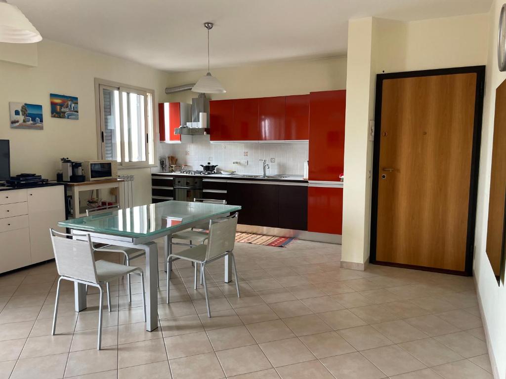 Η κουζίνα ή μικρή κουζίνα στο Leto Apartment