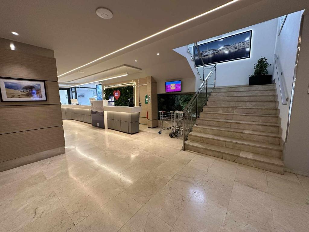 Lobby alebo recepcia v ubytovaní Estudio PYR privado con vistas al mar
