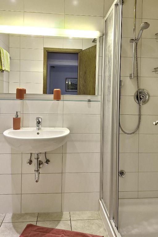 Koupelna v ubytování Hotel Garni Sebastian