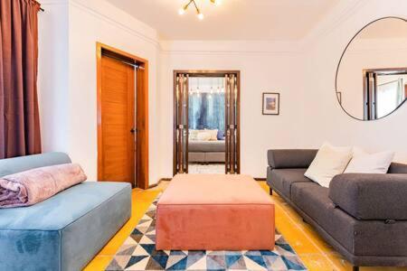 Posezení v ubytování NEW Amsterdam St Condo Parque Mexico 5-min Walk