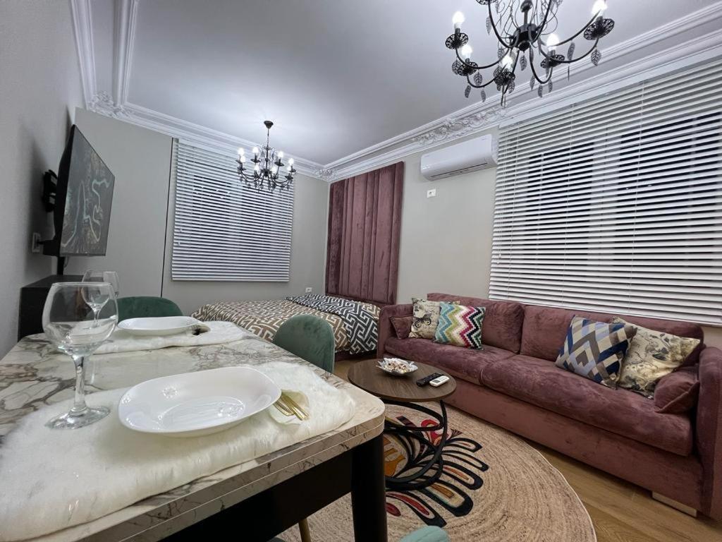 Leti Apartments M.Shyri1