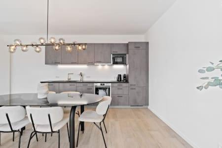 Kuchyň nebo kuchyňský kout v ubytování Stylish Retreat in Bivange Roeser
