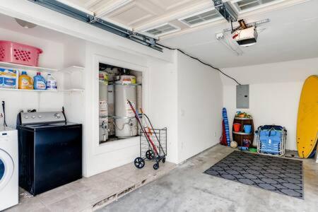 Fotografie z fotogalerie ubytování Awesome 3BR 2BTH 1 Block To Beach C2 v destinaci Newport Beach
