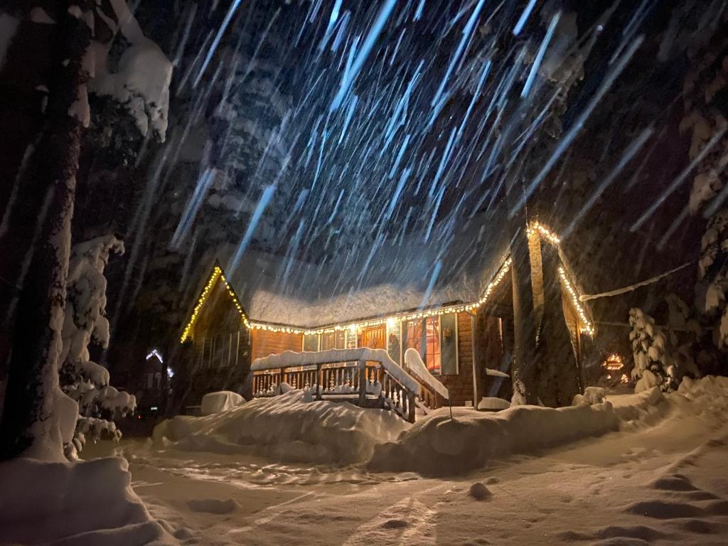 Tahoma Meadows - Sugar Pine Cabin v zimě