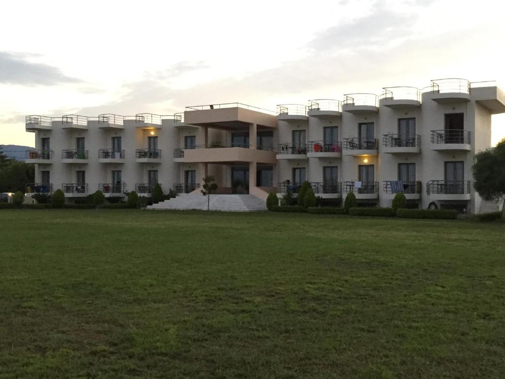 Zahrada ubytování Ostria Hotel Kakovatos Beach