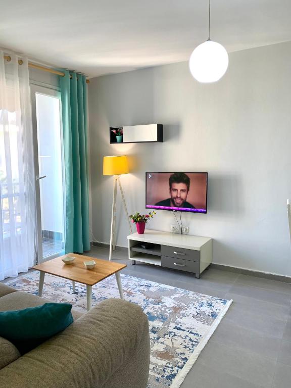 Merville_Beachfront Apartment - Image 5