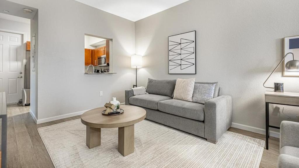 Landing Modern Apartment with Amazing Amenities (ID8214X04), Fort Myers