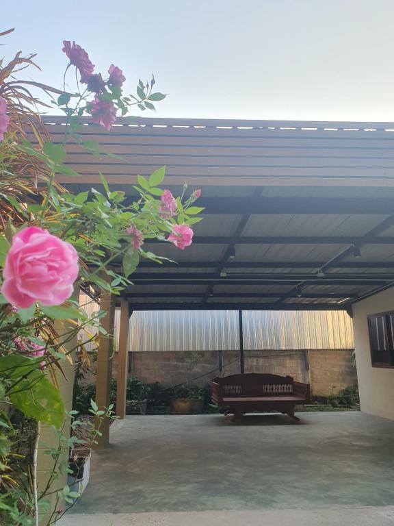 Zahrada ubytování Mind's Homestay มายด์โฮมสเตย์