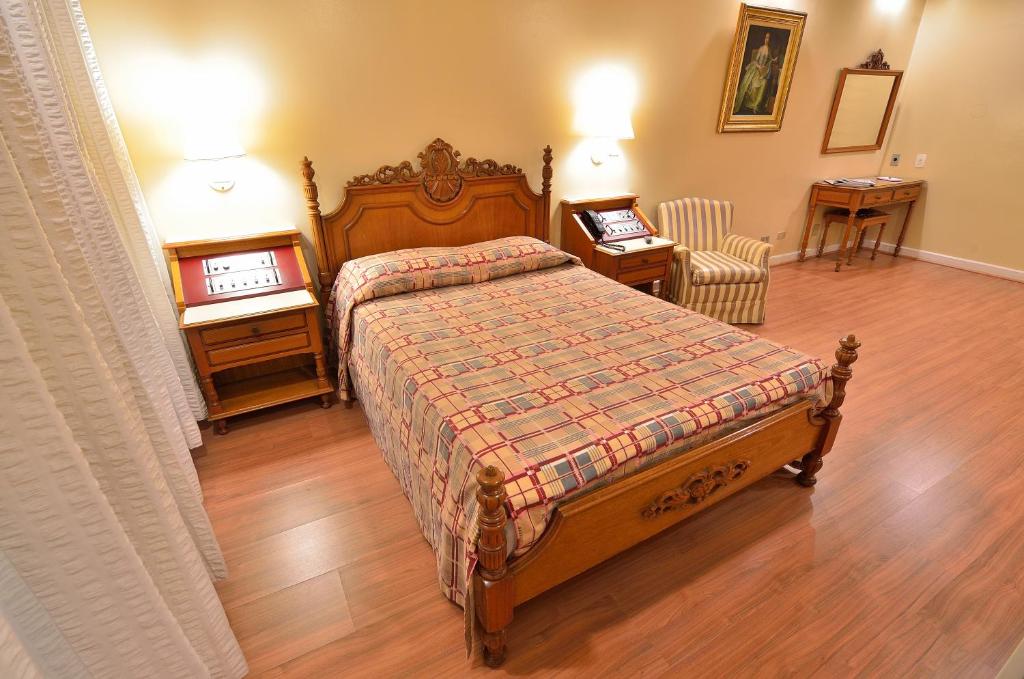  Hotel Castelar