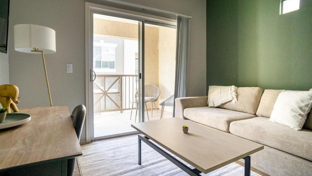 Landing Modern Apartment with Amazing Amenities (ID7468X86), Tucson