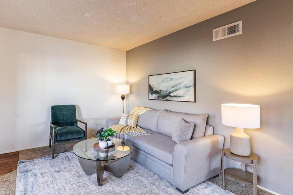 Landing Modern Apartment with Amazing Amenities (ID8426), Tucson