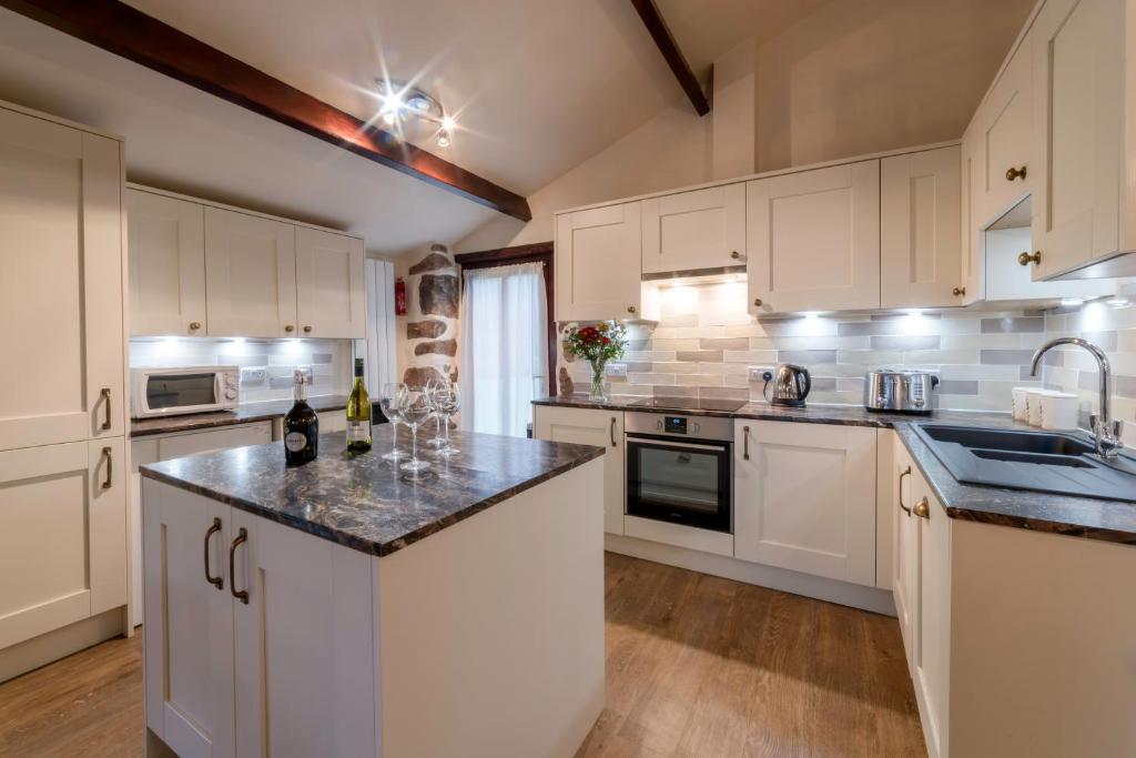 Bridge End Farm Cottages - 