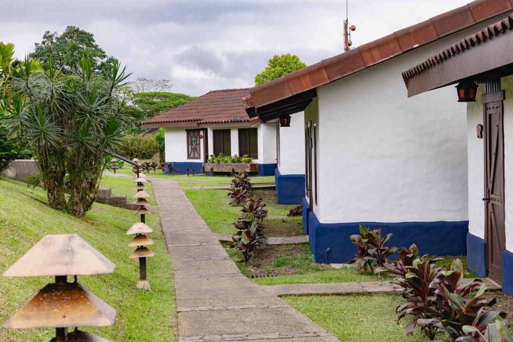 Villa Blanca Cloud Forest Hotel & Retreat - Suite Met Twee Slaapkamers