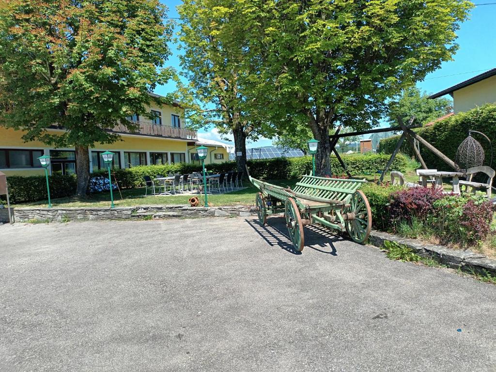 Jardín al aire libre en Schöne Ferienwohnung am Land