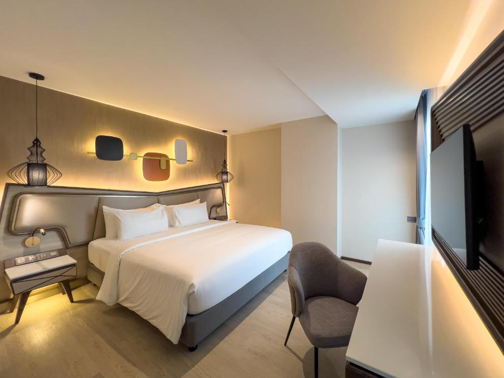 
Amethyst One Bedroom Suite
