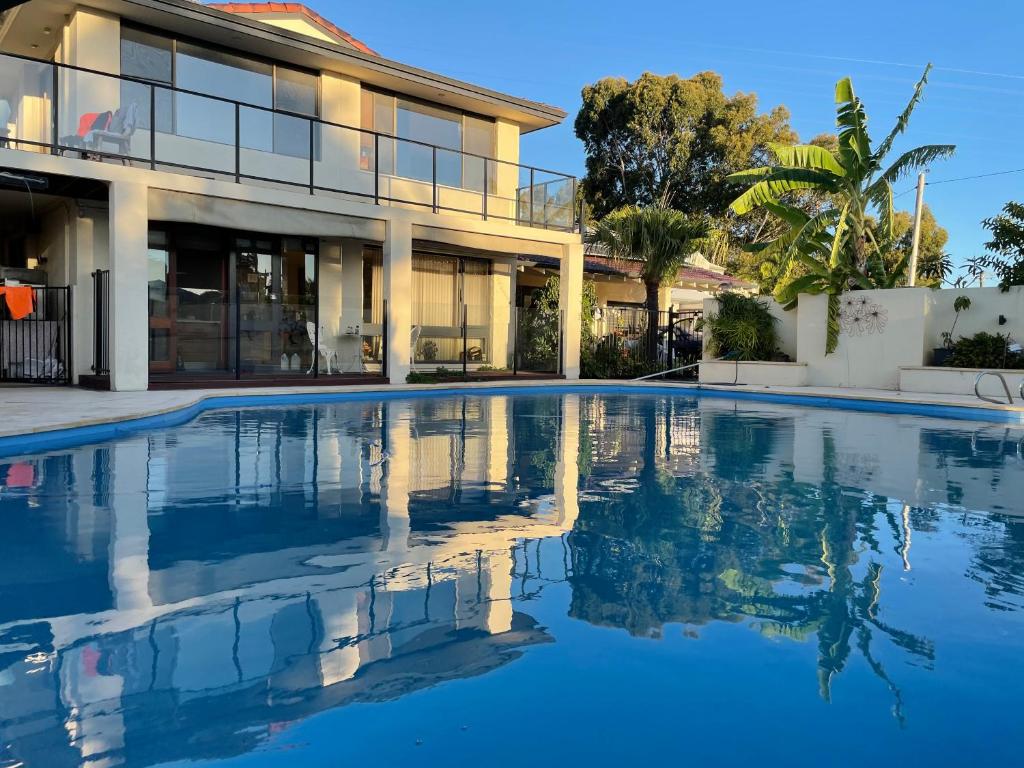 Holiday home Shelley Home in Perth, Australia