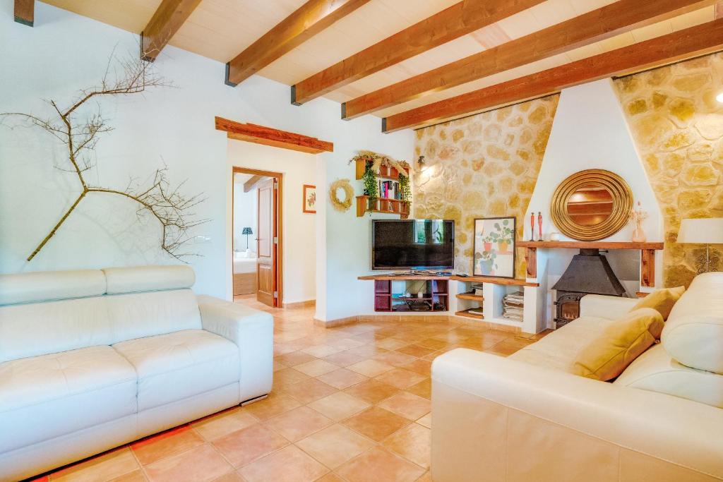 TV a/nebo společenská místnost v ubytování Villa PORXET by Mallorca Villa Selection
