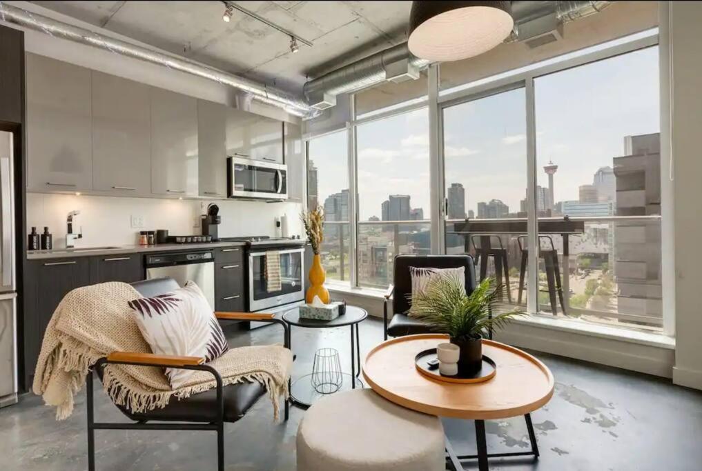 Escape in the Sky Studio, Calgary (updated prices 2024)