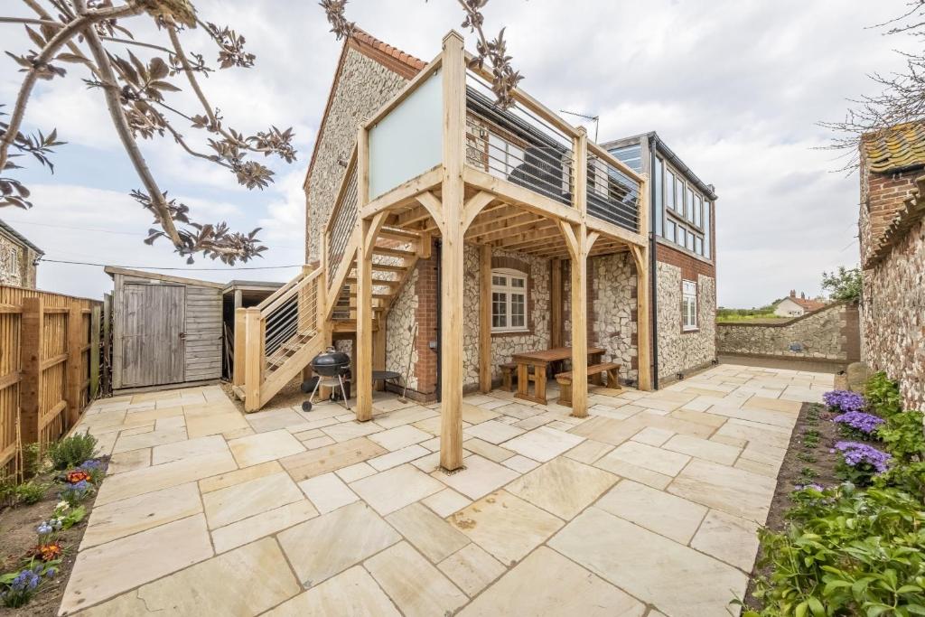 Out of Focus, Titchwell (updated prices 2024)