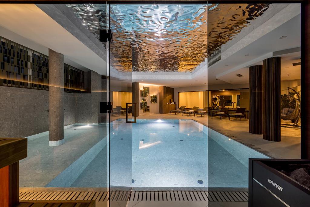 Swimmingpoolen hos eller t&aelig;t p&aring; Hotel Fanat