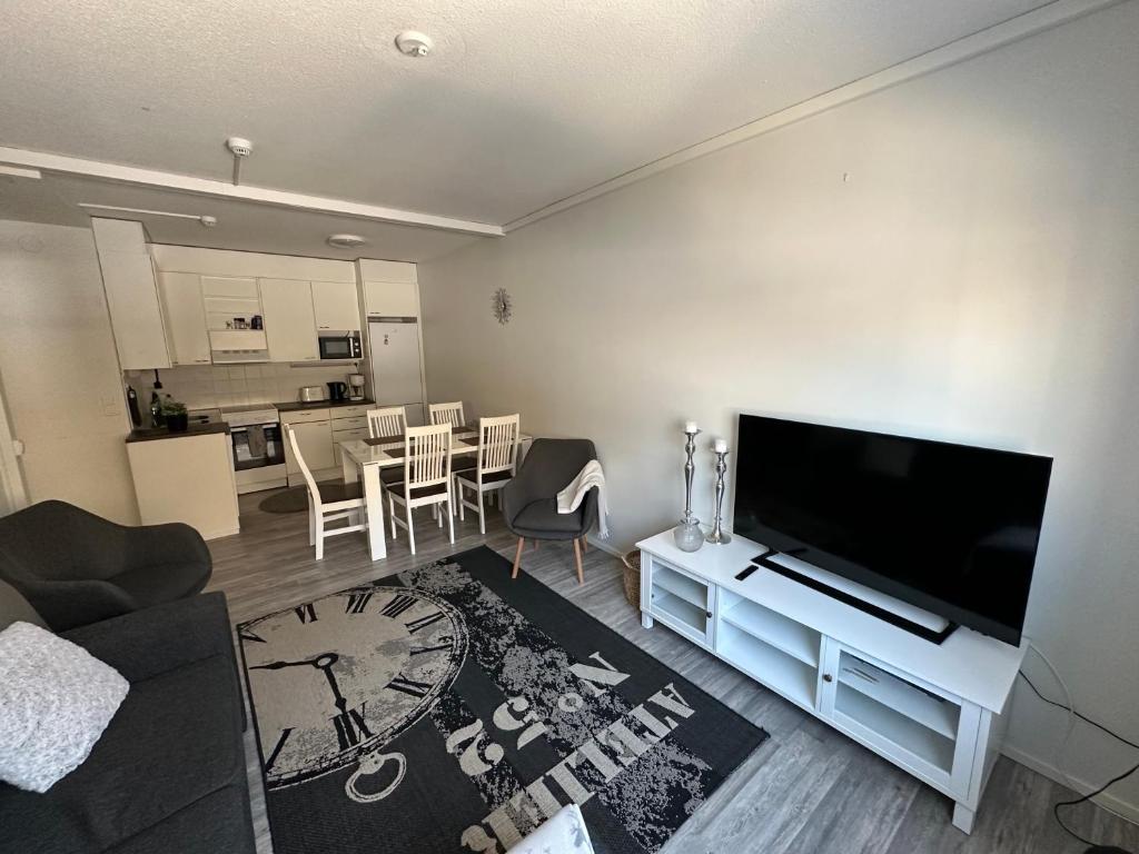 Kuchyň nebo kuchyňský kout v ubytování 2BR with sauna in Tornio city