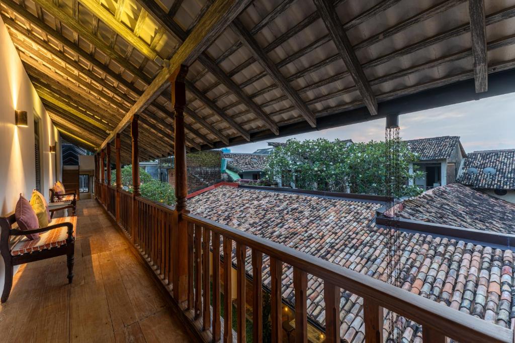 The Dutch Bungalow - 11