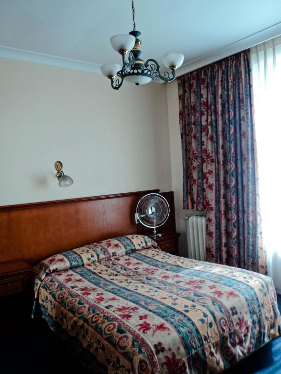 Hotel Continental Gare du Midi - Resim 26