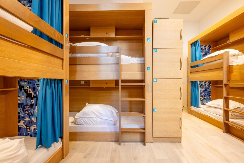 The People - Marseille - Bed In 6-Bed Female Dormitory Room