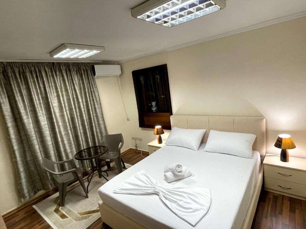 LB Apartments - Image 2