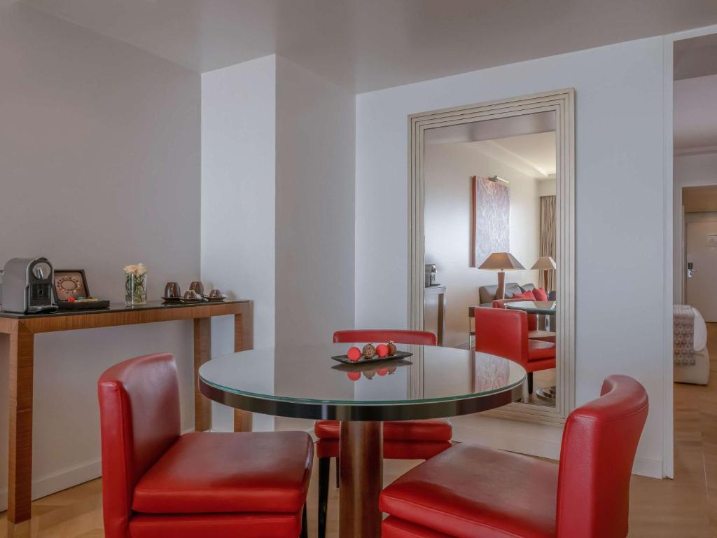 Posezení v ubytování Mövenpick Hotel Beirut