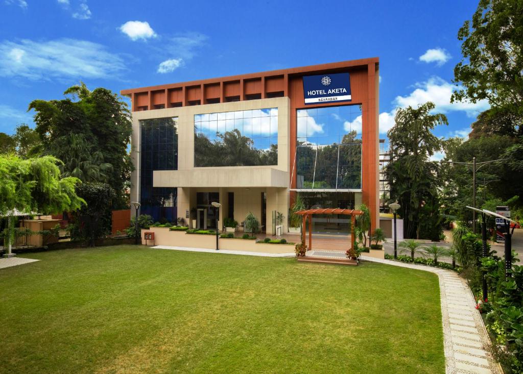 Hotel Aketa Rajpur Road Dehradun, Dehradun - отзывы и видео